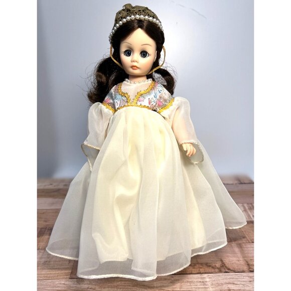 Madame Alexander Juliet Collectible Doll In Original Box With Embellished Gown & - Picture 1 of 4